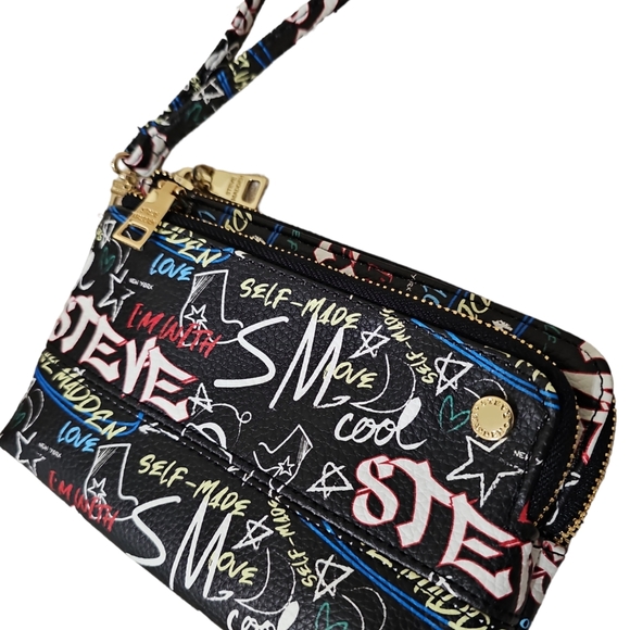 Steve Madden Wristlet - Picture 3 of 12